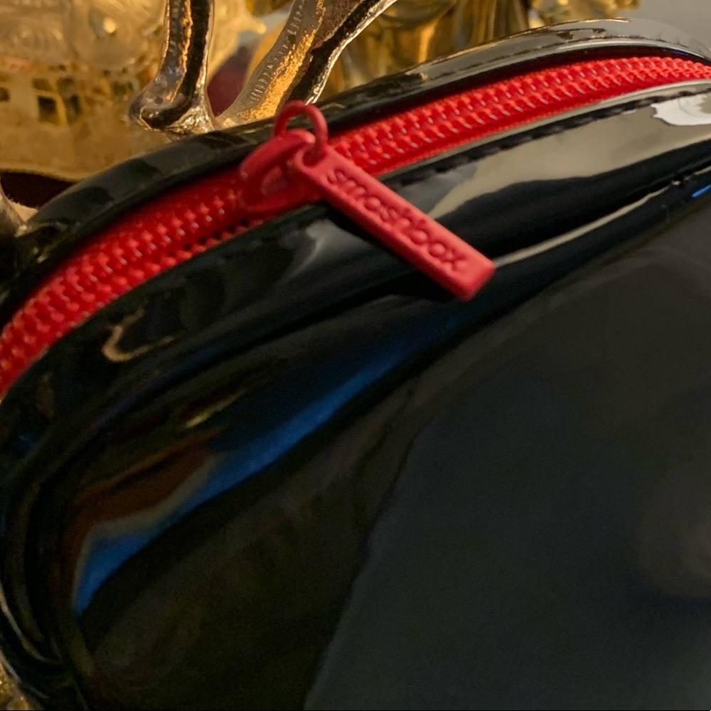 Cosmetic bag